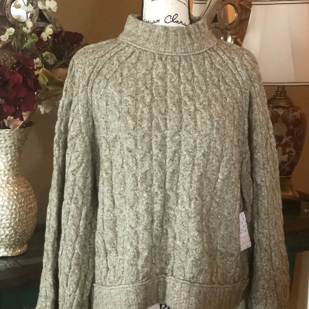 Free People sweater